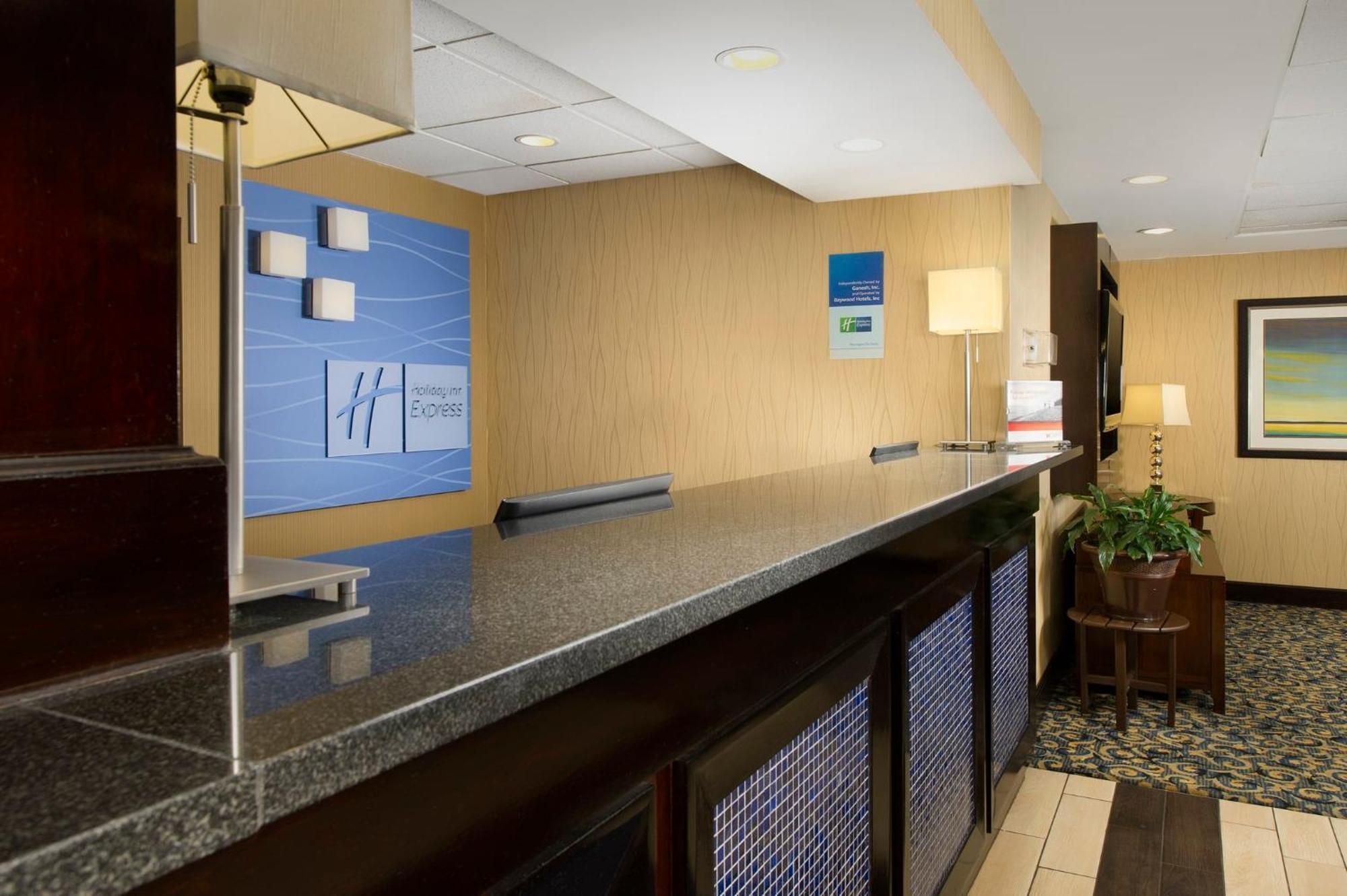 Hotel Express Washington Dc-bw Parkway By Ihg Hyattsville